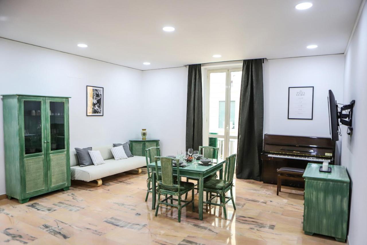 Modern Apartment At Piazza Del Gesu' By Wonderful Italy Naples Exterior photo